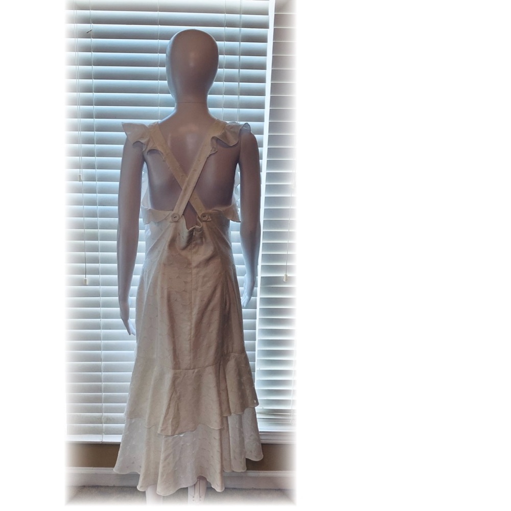NWOT ✨ C/MEO Collective “Magnetise” Dress in Ivory, Tagged Large - Picture 5 of 12